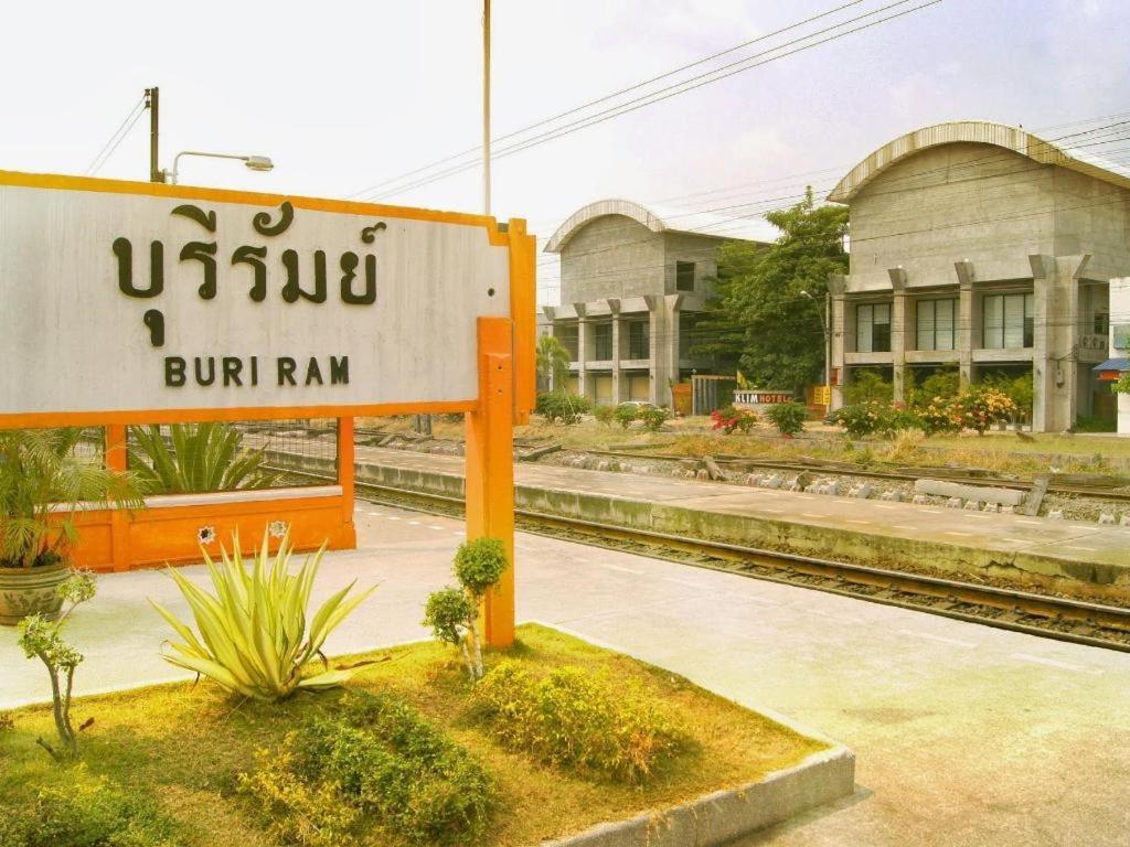 Klim Hotel Buriram Kültér fotó